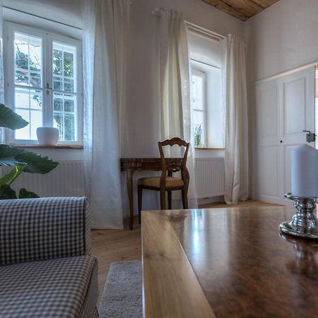 Winzarei, Weingut Tement Villa Berghausen Kültér fotó