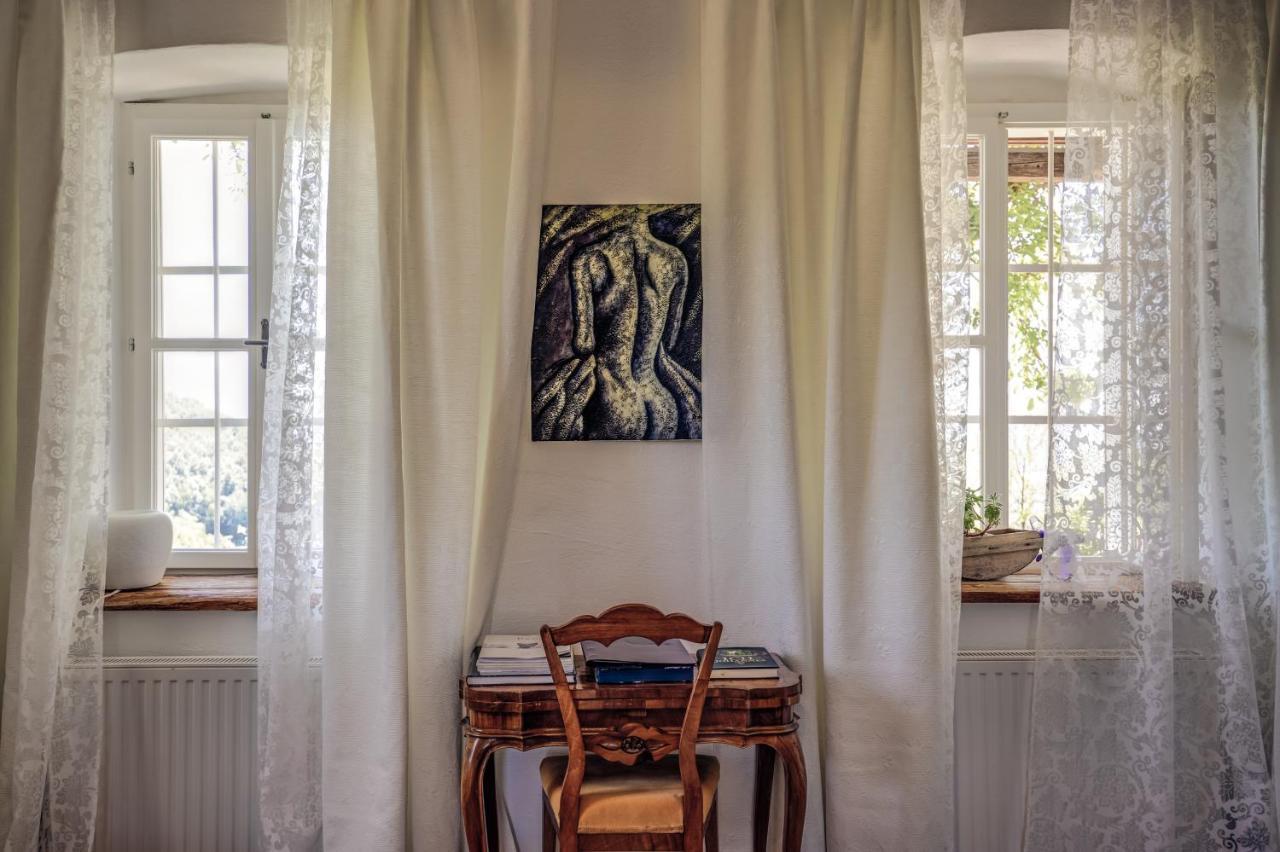 Winzarei, Weingut Tement Villa Berghausen Kültér fotó
