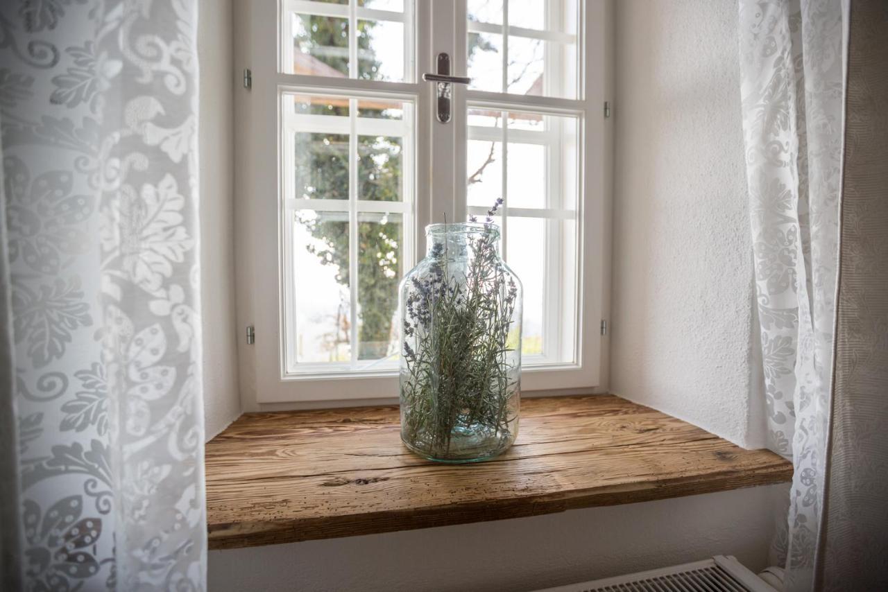 Winzarei, Weingut Tement Villa Berghausen Kültér fotó