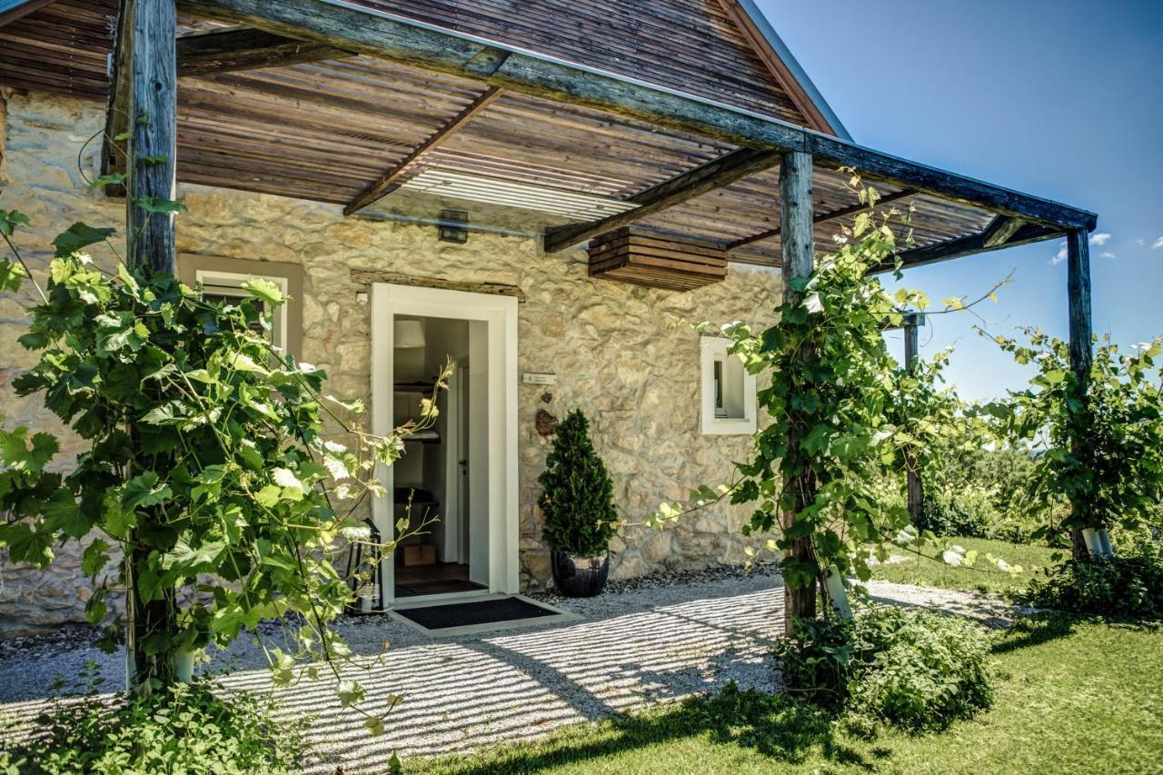 Winzarei, Weingut Tement Villa Berghausen Kültér fotó