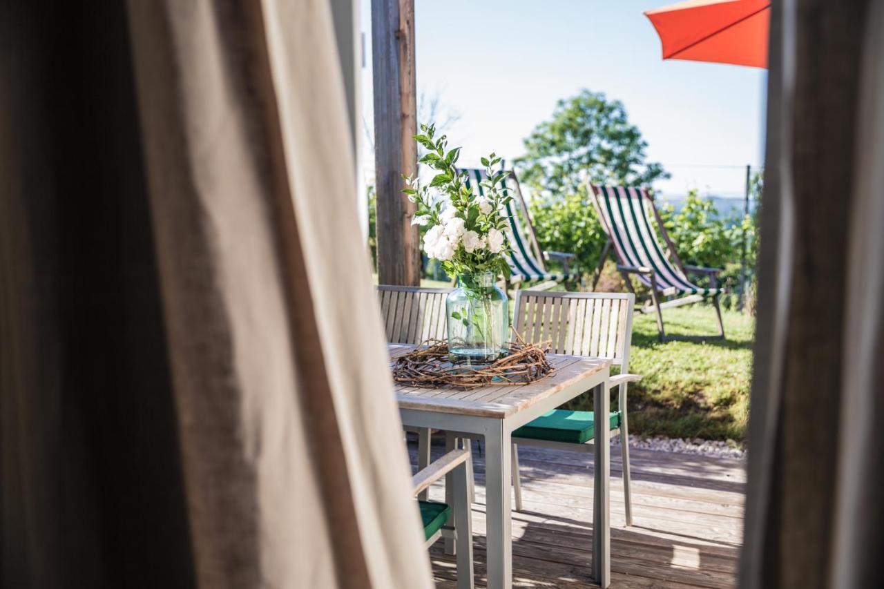 Winzarei, Weingut Tement Villa Berghausen Kültér fotó