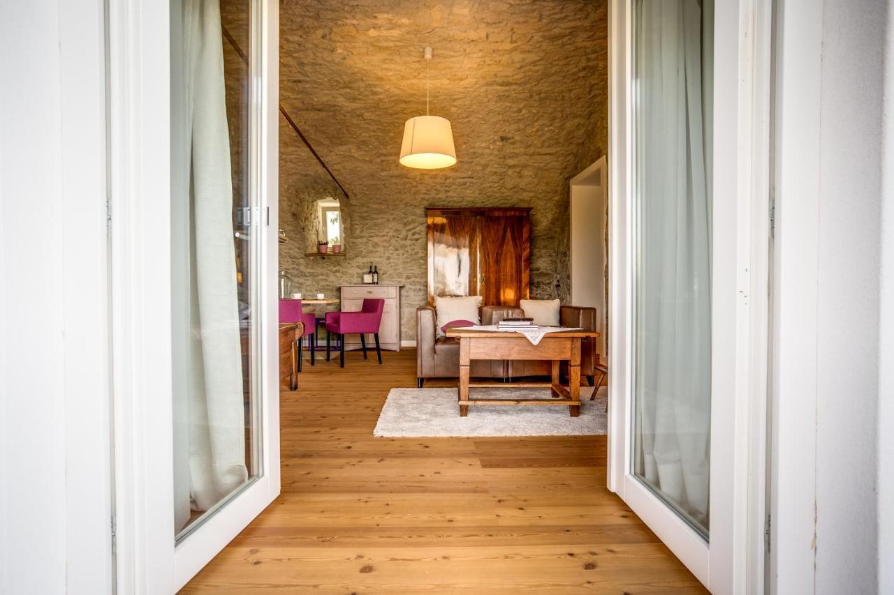 Winzarei, Weingut Tement Villa Berghausen Kültér fotó