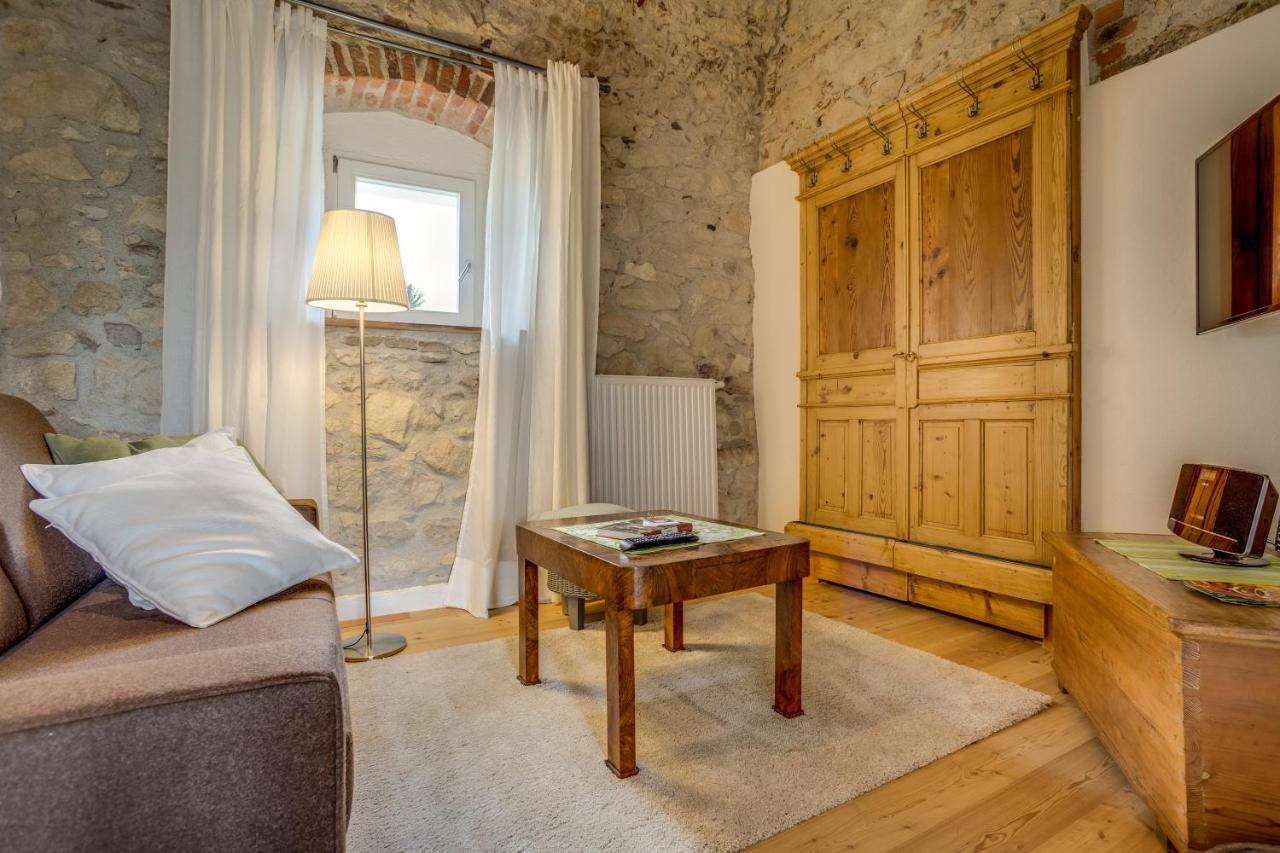 Winzarei, Weingut Tement Villa Berghausen Kültér fotó