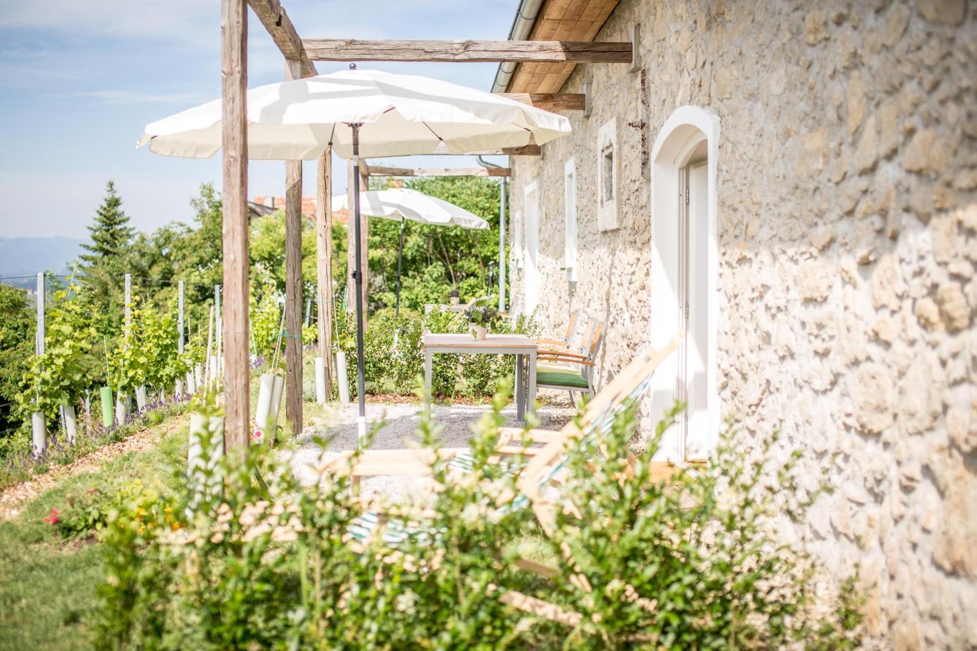 Winzarei, Weingut Tement Villa Berghausen Szoba fotó