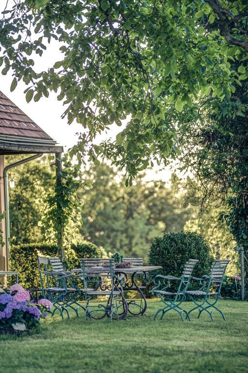 Winzarei, Weingut Tement Villa Berghausen Kültér fotó